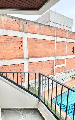 Apartamento à venda com 160m², 4 quartos e 3 vagasQuarto 4 - Suíte Varanda
