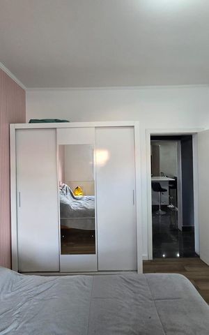 Casa à venda com 295m², 4 quartos e 7 vagas Casa à venda com 295m², 4 quartos e 7 vagasQuarto 03