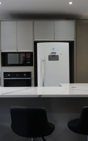 Casa à venda com 295m², 4 quartos e 7 vagasCozinha 