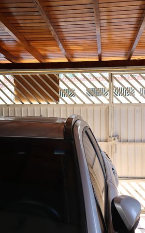 Casa à venda com 295m², 4 quartos e 7 vagasGaragem Frente
