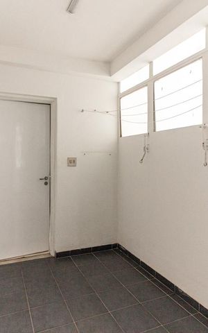 Apartamento à venda com 330m², 4 quartos e 2 vagasÁrea de Serviço