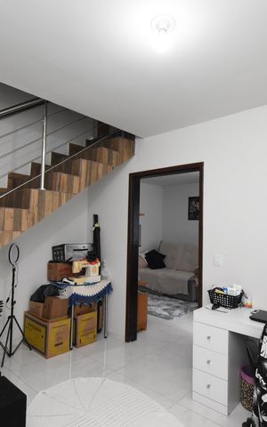 Casa à venda com 156m², 3 quartos e 4 vagasEscritório