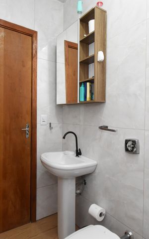 Casa à venda com 156m², 3 quartos e 4 vagasBanheiro 2