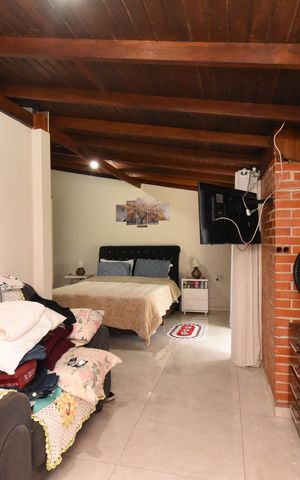 Casa à venda com 156m², 3 quartos e 4 vagasSuíte