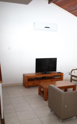 Casa à venda com 127m², 4 quartos e 2 vagassala