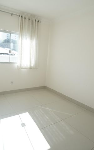 Casa à venda com 136m², 3 quartos e 2 vagas Casa à venda com 136m², 3 quartos e 2 vagasSuíte