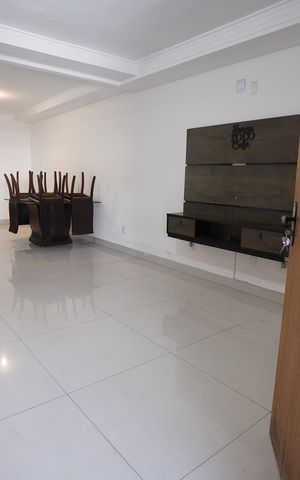 Casa à venda com 136m², 3 quartos e 2 vagas Casa à venda com 136m², 3 quartos e 2 vagasSala