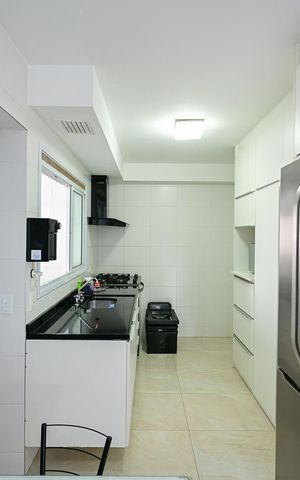 Apartamento à venda com 2147483650m², 4 quartos e 3 vagasCozinha
