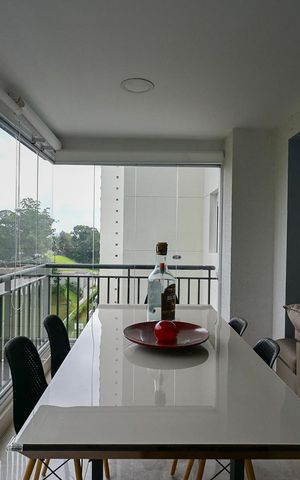 Apartamento à venda com 2147483650m², 4 quartos e 3 vagasVaranda