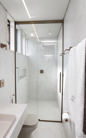 Apartamento à venda com 140m², 3 quartos e 1 vagaBanheiro da Suíte
