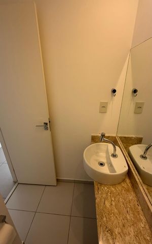 Apartamento à venda com 103m², 3 quartos e 2 vagas Apartamento à venda com 103m², 3 quartos e 2 vagasBanheiro