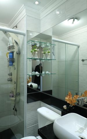 Apartamento à venda com 46m², 2 quartos e 1 vaga Apartamento à venda com 46m², 2 quartos e 1 vagaBanheiro