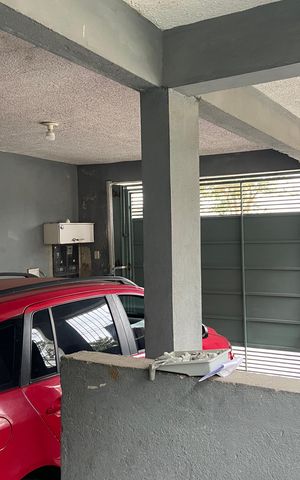 Casa à venda com 600m², 6 quartos e 2 vagas Casa à venda com 600m², 6 quartos e 2 vagasGaragem