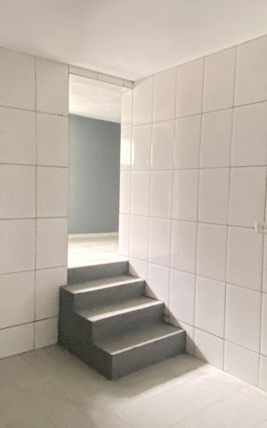 Casa à venda com 600m², 6 quartos e 2 vagas Casa à venda com 600m², 6 quartos e 2 vagasQuarto 6