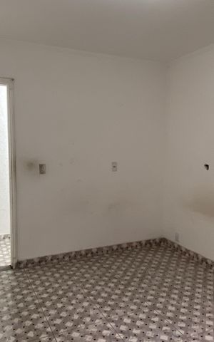Casa à venda com 600m², 6 quartos e 2 vagas Casa à venda com 600m², 6 quartos e 2 vagasQuarto 2