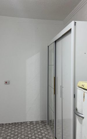 Casa à venda com 600m², 6 quartos e 2 vagas Casa à venda com 600m², 6 quartos e 2 vagasQuarto 4
