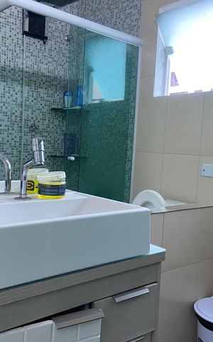 Casa à venda com 600m², 6 quartos e 2 vagas Casa à venda com 600m², 6 quartos e 2 vagasBanheiro 3