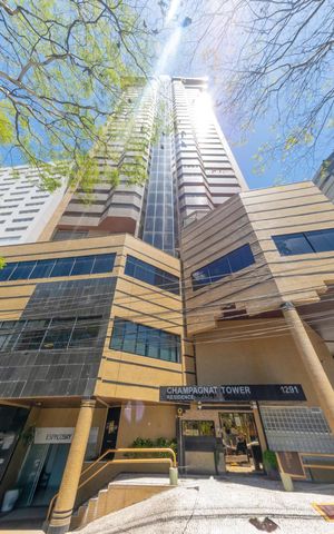 Apartamento para alugar com 165m², 3 quartos e 2 vagasFachada