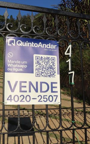 Casa à venda com 1000m², 2 quartos e 10 vagas Casa à venda com 1000m², 2 quartos e 10 vagasFachada