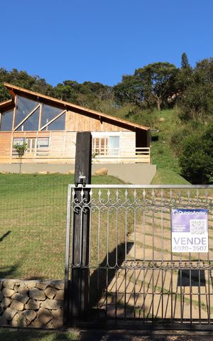 Casa à venda com 1000m², 2 quartos e 10 vagas Casa à venda com 1000m², 2 quartos e 10 vagasFachada