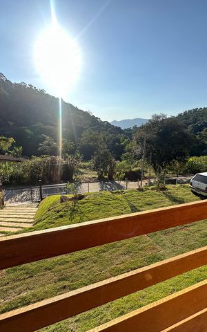 Casa à venda com 1000m², 2 quartos e 10 vagas Casa à venda com 1000m², 2 quartos e 10 vagasVaranda