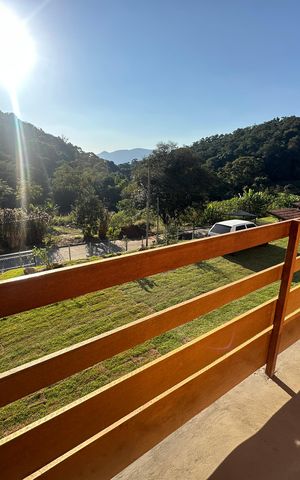 Casa à venda com 1000m², 2 quartos e 10 vagas Casa à venda com 1000m², 2 quartos e 10 vagasVaranda