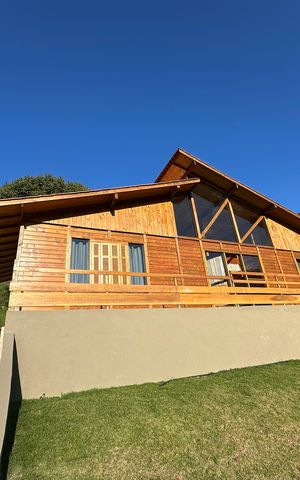 Casa à venda com 1000m², 2 quartos e 10 vagas Casa à venda com 1000m², 2 quartos e 10 vagasFachada