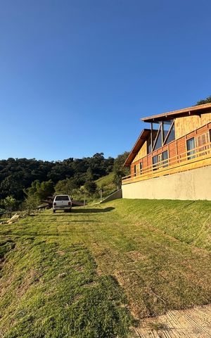 Casa à venda com 1000m², 2 quartos e 10 vagas Casa à venda com 1000m², 2 quartos e 10 vagasQuintal