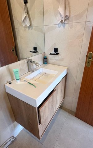 Casa à venda com 1000m², 2 quartos e 10 vagas Casa à venda com 1000m², 2 quartos e 10 vagasBanheiro da Suíte 1