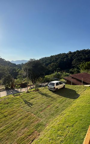 Casa à venda com 1000m², 2 quartos e 10 vagas Casa à venda com 1000m², 2 quartos e 10 vagasVaranda