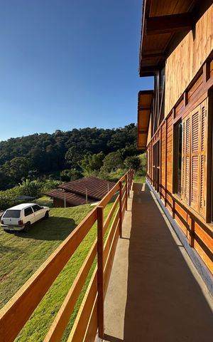 Casa à venda com 1000m², 2 quartos e 10 vagas Casa à venda com 1000m², 2 quartos e 10 vagasVaranda