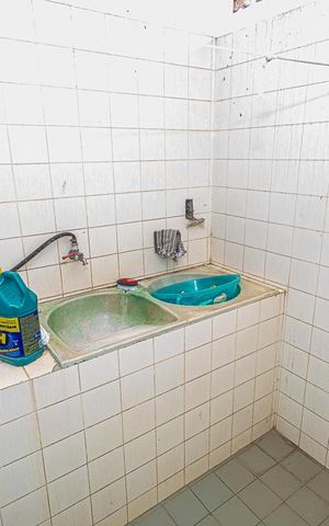 Casa à venda com 500m², 5 quartos e 7 vagas Casa à venda com 500m², 5 quartos e 7 vagasArea de serviço