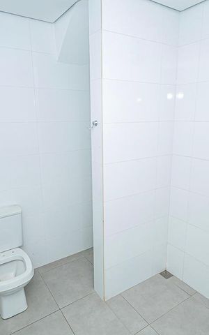 Casa à venda com 500m², 5 quartos e 7 vagas Casa à venda com 500m², 5 quartos e 7 vagassuite