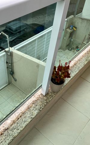 Casa à venda com 137m², 3 quartos e 3 vagas Casa à venda com 137m², 3 quartos e 3 vagasSacada da suíte 3
