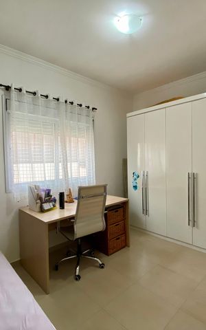 Casa à venda com 137m², 3 quartos e 3 vagas Casa à venda com 137m², 3 quartos e 3 vagasSuite 1