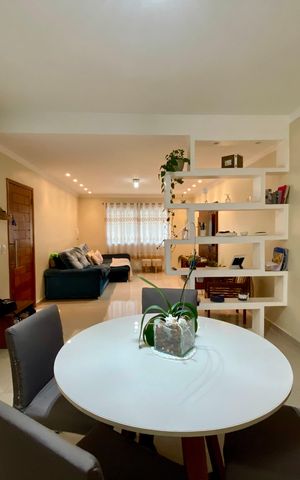 Casa à venda com 137m², 3 quartos e 3 vagas Casa à venda com 137m², 3 quartos e 3 vagasSala de Jantar