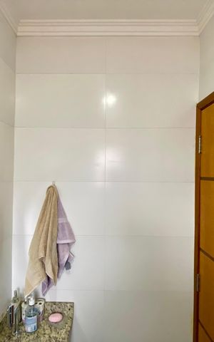 Casa à venda com 137m², 3 quartos e 3 vagas Casa à venda com 137m², 3 quartos e 3 vagasBanheiro da Suíte 1
