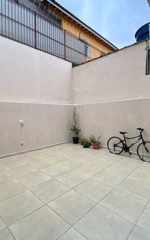 Casa à venda com 137m², 3 quartos e 3 vagas Casa à venda com 137m², 3 quartos e 3 vagasQuintal