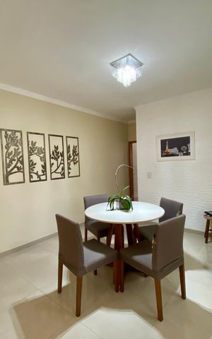 Casa à venda com 137m², 3 quartos e 3 vagas Casa à venda com 137m², 3 quartos e 3 vagasSala de Jantar