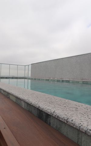 Apartamento à venda com 40m², 2 quartos e sem vagaÁrea comum - Piscina