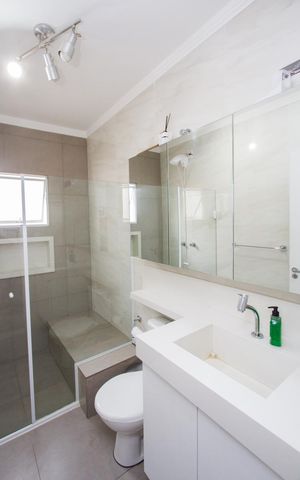 Casa à venda com 120m², 2 quartos e 1 vaga