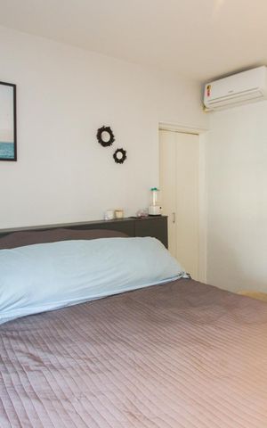 Casa à venda com 120m², 2 quartos e 1 vaga