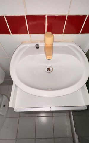 Casa de condomínio para alugar com 68m², 2 quartos e 1 vaga Casa de condomínio para alugar com 68m², 2 quartos e 1 vagaBanheiro Social