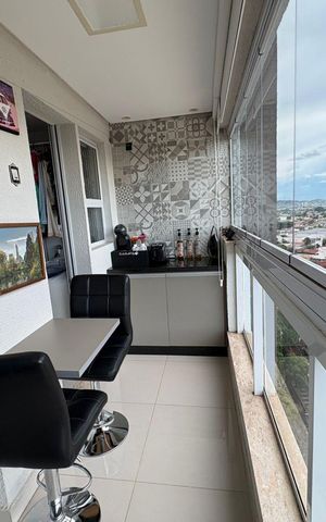 Apartamento à venda com 77m², 3 quartos e 2 vagas Apartamento à venda com 77m², 3 quartos e 2 vagasVaranda