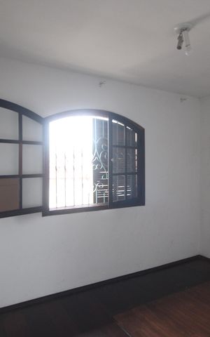Casa à venda com 140m², 3 quartos e 3 vagasSuíte