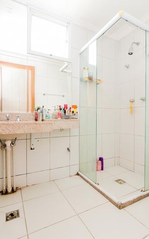 Apartamento à venda com 93m², 3 quartos e 2 vagasBanheiro do Quarto 3 - Suíte