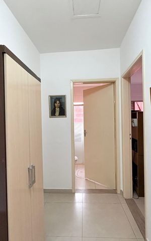 Casa à venda com 214m², 5 quartos e 5 vagas Casa à venda com 214m², 5 quartos e 5 vagasCorredor dos quartos - Casa 1