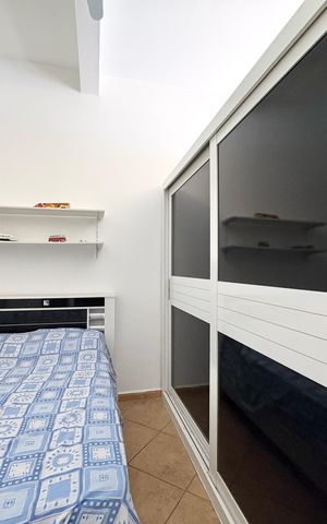 Casa à venda com 214m², 5 quartos e 5 vagas Casa à venda com 214m², 5 quartos e 5 vagasQuarto 1 - Casa 2