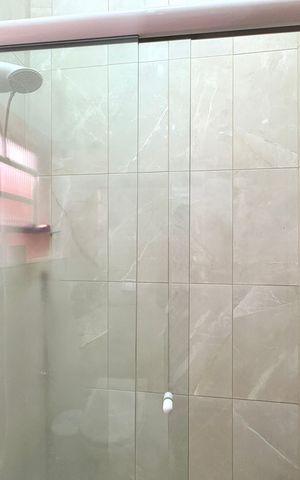 Casa à venda com 214m², 5 quartos e 5 vagas Casa à venda com 214m², 5 quartos e 5 vagasBanheiro - Casa 2