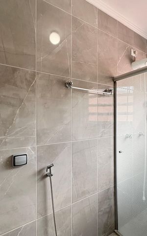 Casa à venda com 214m², 5 quartos e 5 vagas Casa à venda com 214m², 5 quartos e 5 vagasBanheiro da Suíte - Casa 1